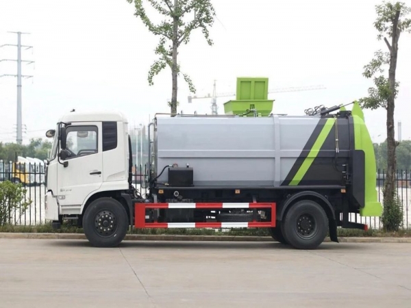國(guó)六【10立方】東風(fēng)天錦餐廚垃圾車