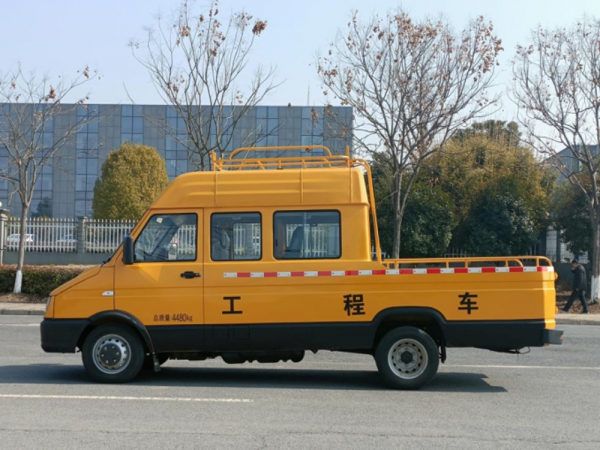 依維柯得意工程車(chē)