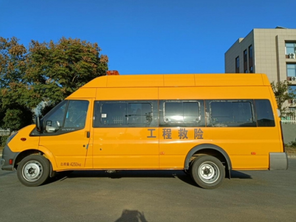 福特V348加長軸救險(xiǎn)車